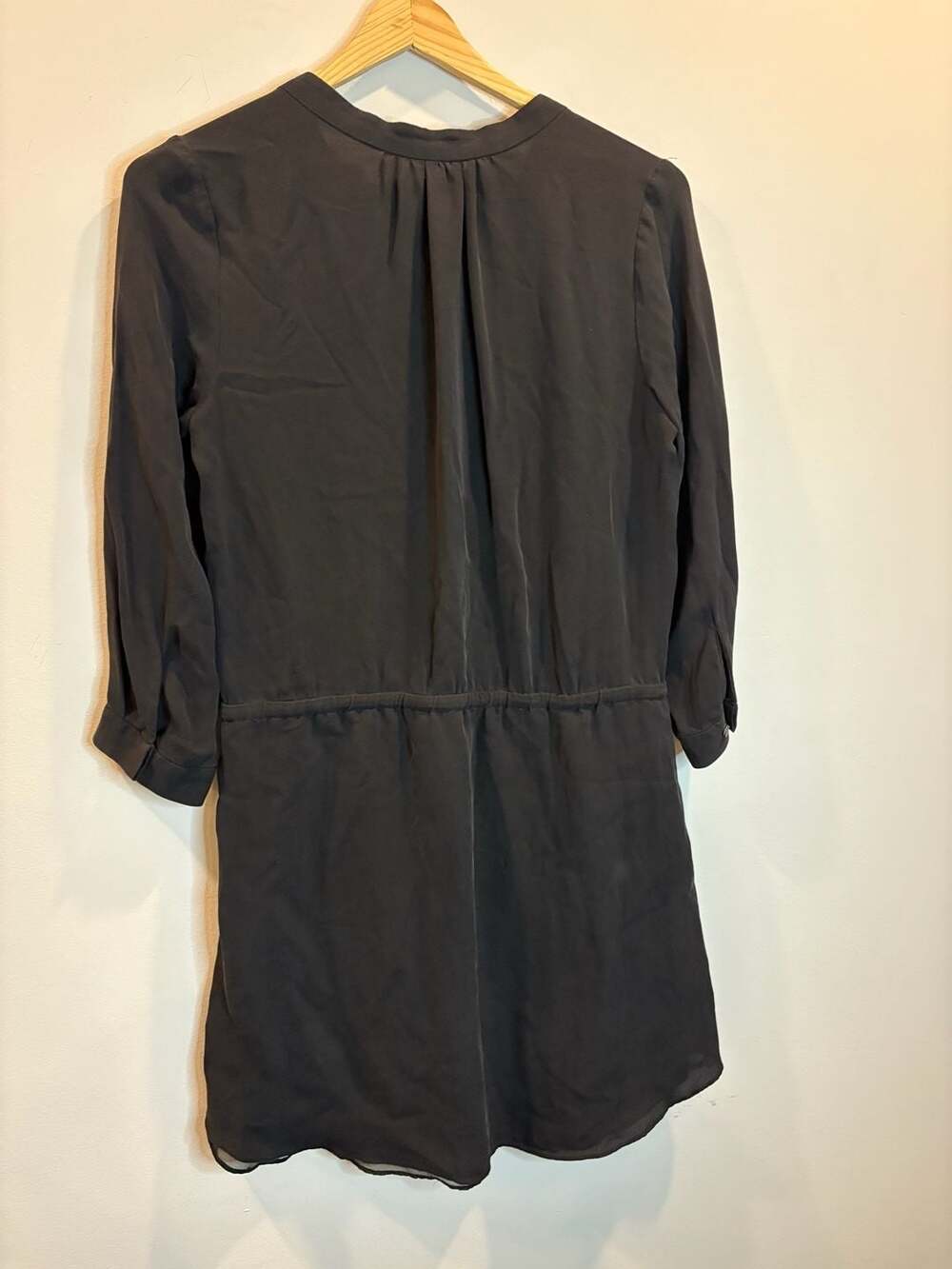 Babaton 100% Silk Black V-Neck Drawstring Waist Shirt Dress - Picture 2 of 6